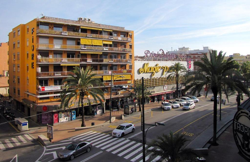 Apartments Lloret Sun โยเรตเดมาร์ ภายนอก รูปภาพ